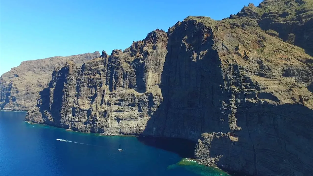 The cliffs of Los Gigantes seen from the sea