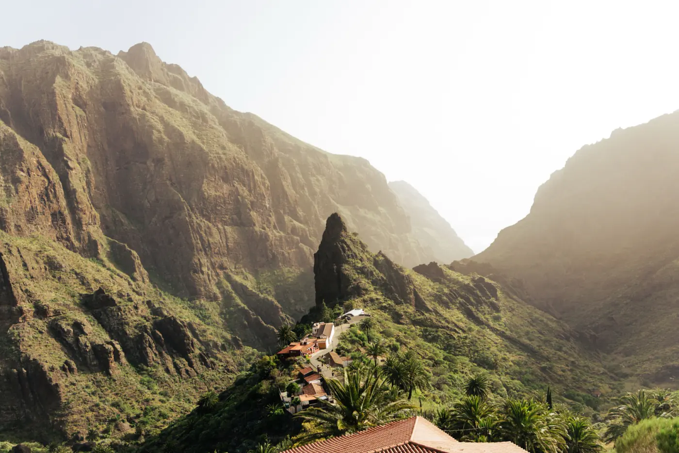 Der Weiler Masca zwischen den Bergen des Teno-Massivs, Teneriffa