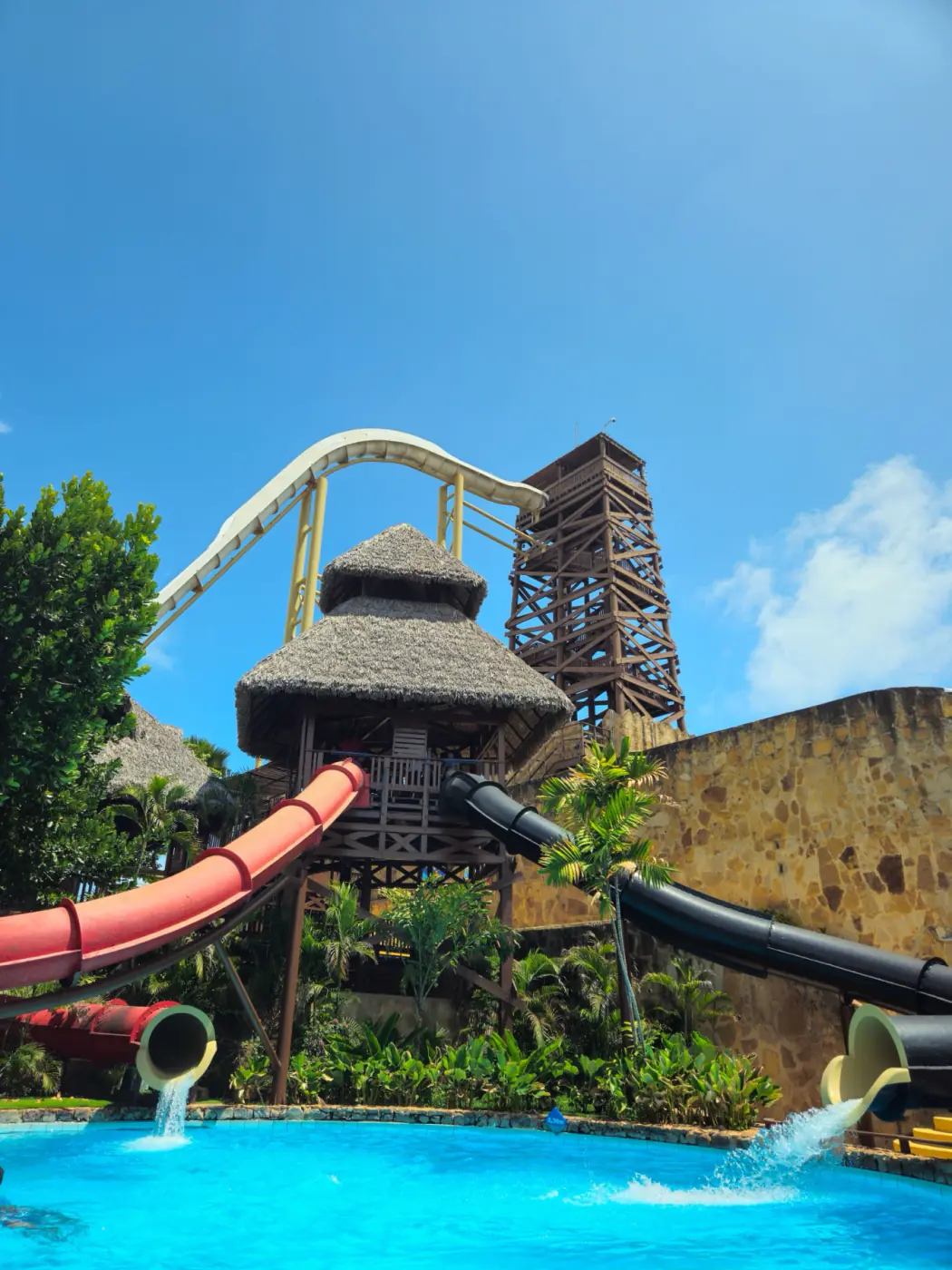 Der Rutschenturm im Siam Park, Teneriffa